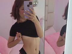 Cattabotero - blond female with  big tits webcam at xLoveCam