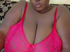 CattyCate from xLoveCam