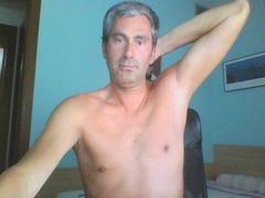 CaxonC - male webcam at xLoveCam