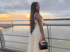 Caylin - female with black hair and  big tits webcam at xLoveCam