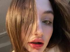 CecilleDelling - female with black hair webcam at xLoveCam