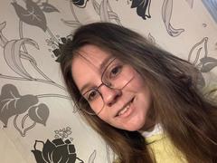 Celestai-hot - female with brown hair webcam at xLoveCam