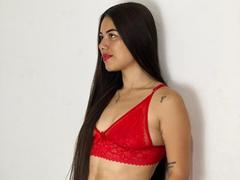 CelesteNoir69 - female with brown hair webcam at ImLive