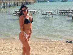 CeliaLove - female with brown hair webcam at xLoveCam