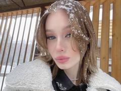 CeolaGoodroe - blond female webcam at xLoveCam