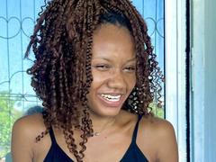 CeriseChoco - female with black hair webcam at xLoveCam