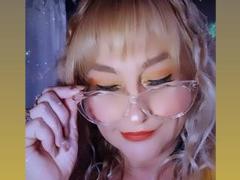 Cexy - blond female with  small tits webcam at xLoveCam
