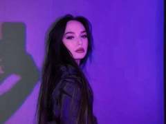 ChaneCarco - female with black hair webcam at xLoveCam