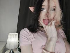 ChangCaddle from xLoveCam
