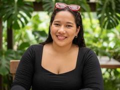 ChanntalWilliams - female with black hair and  big tits webcam at xLoveCam