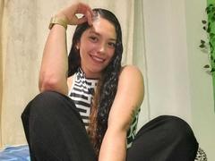 ChantalBernadette - female webcam at xLoveCam