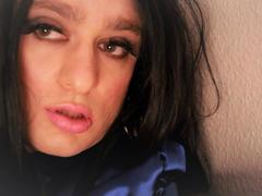 ChantalCross-hot - female with black hair webcam at xLoveCam