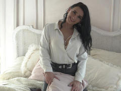 ChantalLion - female with black hair and  big tits webcam at ImLive
