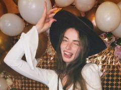 CharisseChiapetto from xLoveCam
