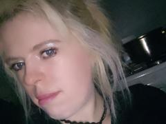 CharleSugar from xLoveCam