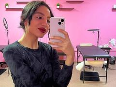 CharleenOachs - female with black hair webcam at xLoveCam