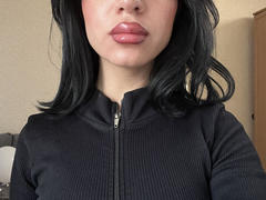 CharleenOachs - female with black hair webcam at xLoveCam