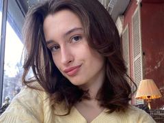 CharleenTilton - female with brown hair and  big tits webcam at xLoveCam