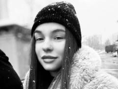 CurtisStelmack - female with brown hair webcam at LiveJasmin