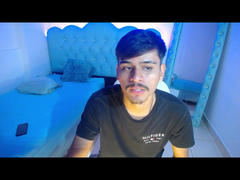 CharlieeCock from xLoveCam