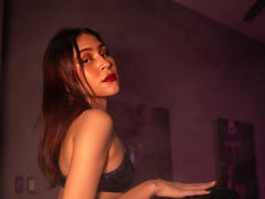 CharlotteConti - female with brown hair webcam at LiveJasmin