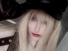 CharloteCrystal from xLoveCam