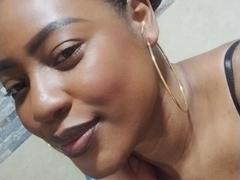 CharlotteBownm from xLoveCam