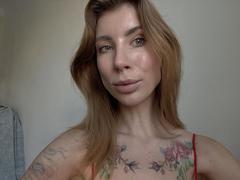 Lalililna - female with  big tits webcam at xLoveCam