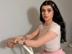 CharlotteVale - female with black hair webcam at LiveJasmin