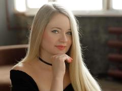 CharlotteKerti - blond female webcam at LiveJasmin