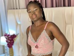 HannaGray - female with black hair webcam at LiveJasmin