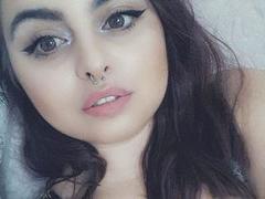 ChaudePourxToi - female with brown hair and  small tits webcam at xLoveCam