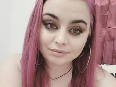 ChaudePourxToi - female with brown hair and  small tits webcam at xLoveCam