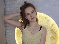ChayaParrett - female webcam at xLoveCam
