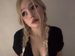 ChelsieDubicki - female webcam at xLoveCam