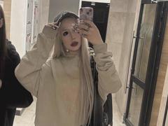 ChelsieDubicki - female webcam at xLoveCam