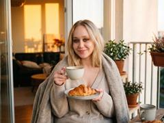 MarvelPudlinski - blond female with  big tits webcam at xLoveCam