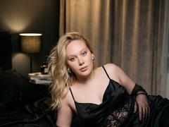 MarvelPudlinski - blond female with  big tits webcam at xLoveCam