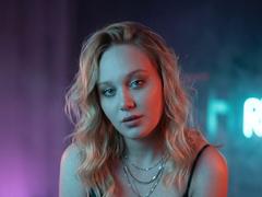 MarvelPudlinski - blond female with  big tits webcam at xLoveCam