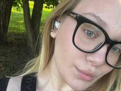 MarvelPudlinski - blond female with  big tits webcam at xLoveCam