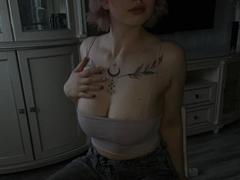 ChereServais - blond female with  big tits webcam at xLoveCam