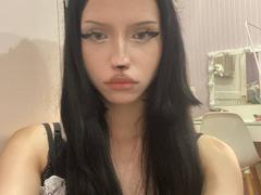 CherelleGess - female with black hair webcam at xLoveCam