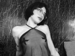 CherryBlue69 - female webcam at xLoveCam