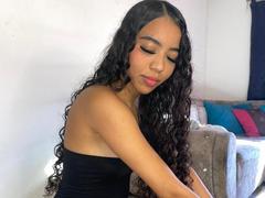 CherryCandyHot - female with black hair webcam at xLoveCam