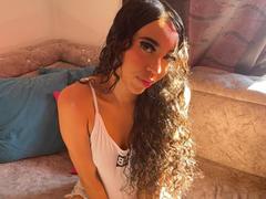 CherryCandyHot - female with black hair webcam at xLoveCam