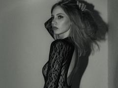 CherryRose - blond female webcam at LiveJasmin