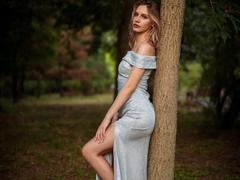 CherryRose - blond female webcam at LiveJasmin