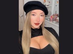 CherycaRubia - blond female with  big tits webcam at xLoveCam