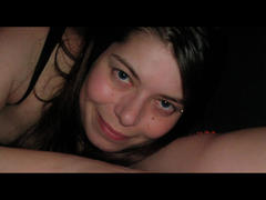 Chiara177-hot - female with brown hair webcam at xLoveCam