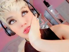 ChiaraGala from xLoveCam